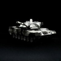 RC Panzer "German Leopard 2A6" Schnee Tarnung Lackiert Heng Long 1:16 mit Stahlgetriebe -2,4Ghz V7.0